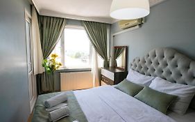 2BR-1LR SEAVIEW FAMILY PLACE NEXT TO CENTEr
